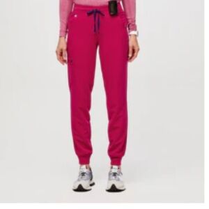 Figs ultra rose MT Zamora jogger scrubs